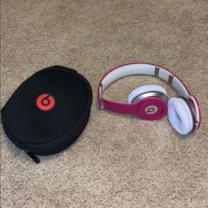 Solo pink beats
